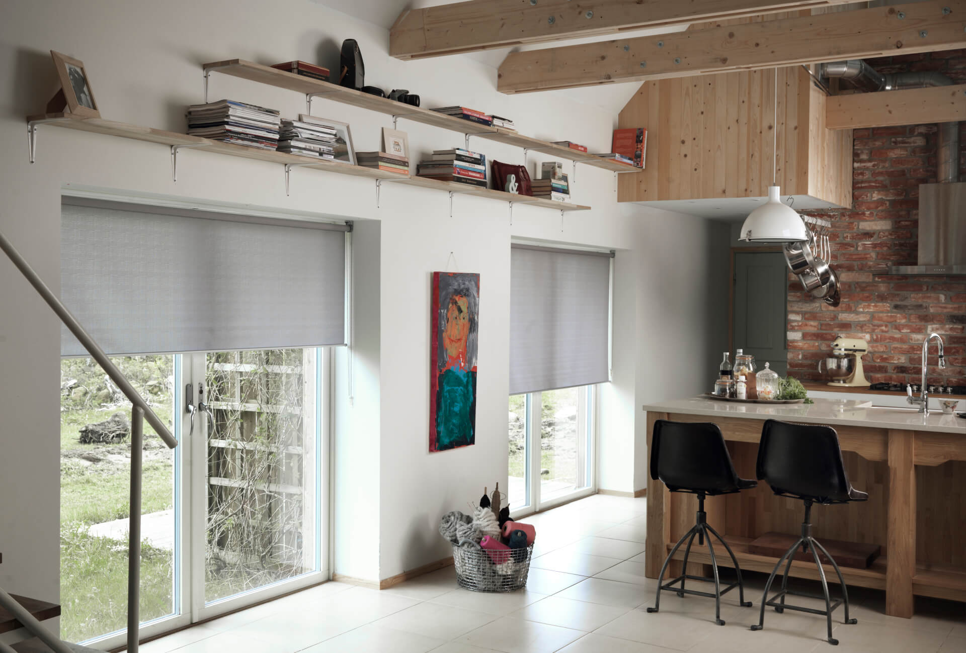 Rullegardiner i et køkken alrum